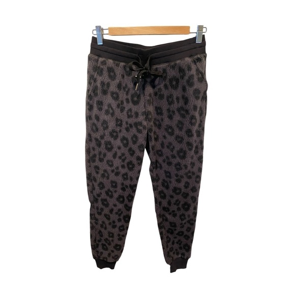 Old Navy Mid-Rise Vintage Sherpa Sweatpants NWT Size XS - Picture 3 of 8